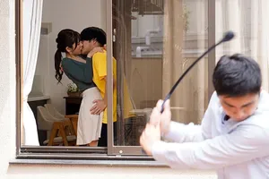 Với vẻ ngoài dễ thương, em điều dưỡng gạ xoạc tất cả bệnh nhân nam và bác sĩ ở bệnh viện