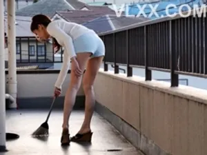 Gặp lại em buồi anh cửng dài loằng ngoằng